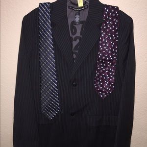 Men’s DKNY black and white pinstripe blazer